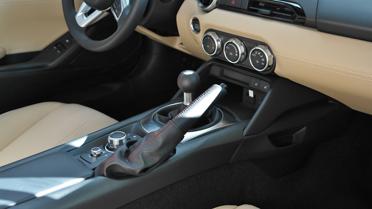 最新小型車價格概覽及行情分析