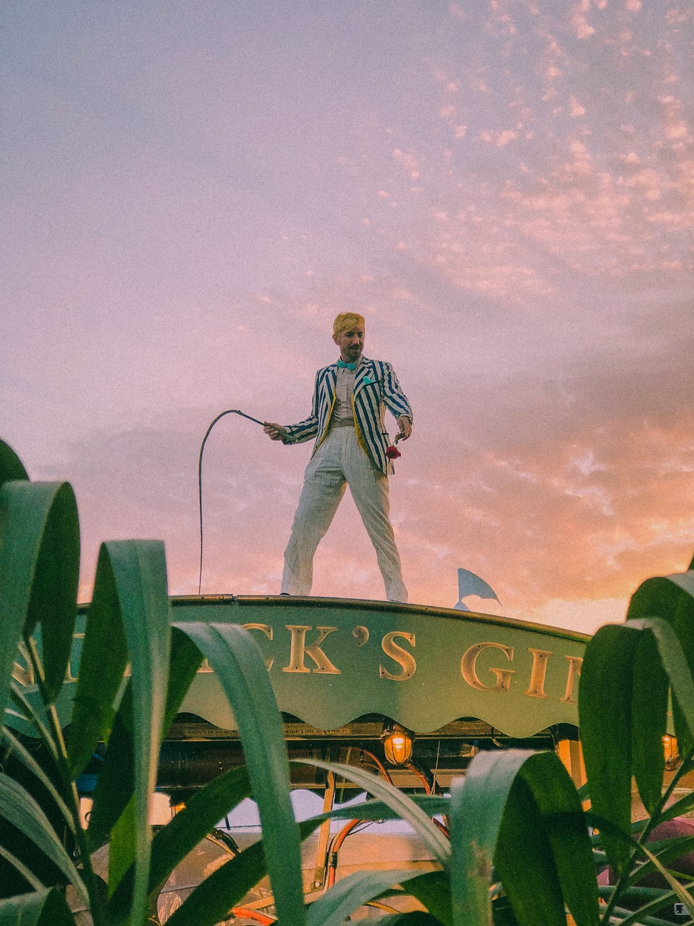 探索動漫世界之美，精選漂亮動漫圖片欣賞