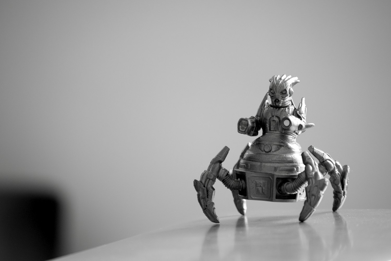 印度機(jī)器人電影七弟，超越時(shí)空的科幻冒險(xiǎn)之旅